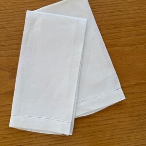HEM STITCHED LINEN HAND/FINGERTIP TOWELS